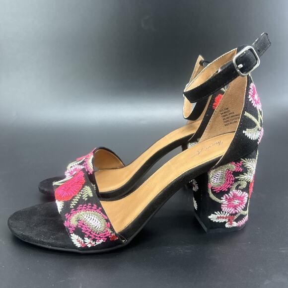 Mari A Womens 8.5M Black Multi Embroidered Floral Block Heels Ma-Maddy Strappy - Picture 3 of 8
